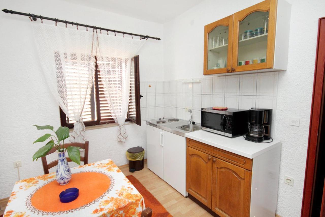 Apartments With A Parking Space Novi Vinodolski - 5600 Ngoại thất bức ảnh